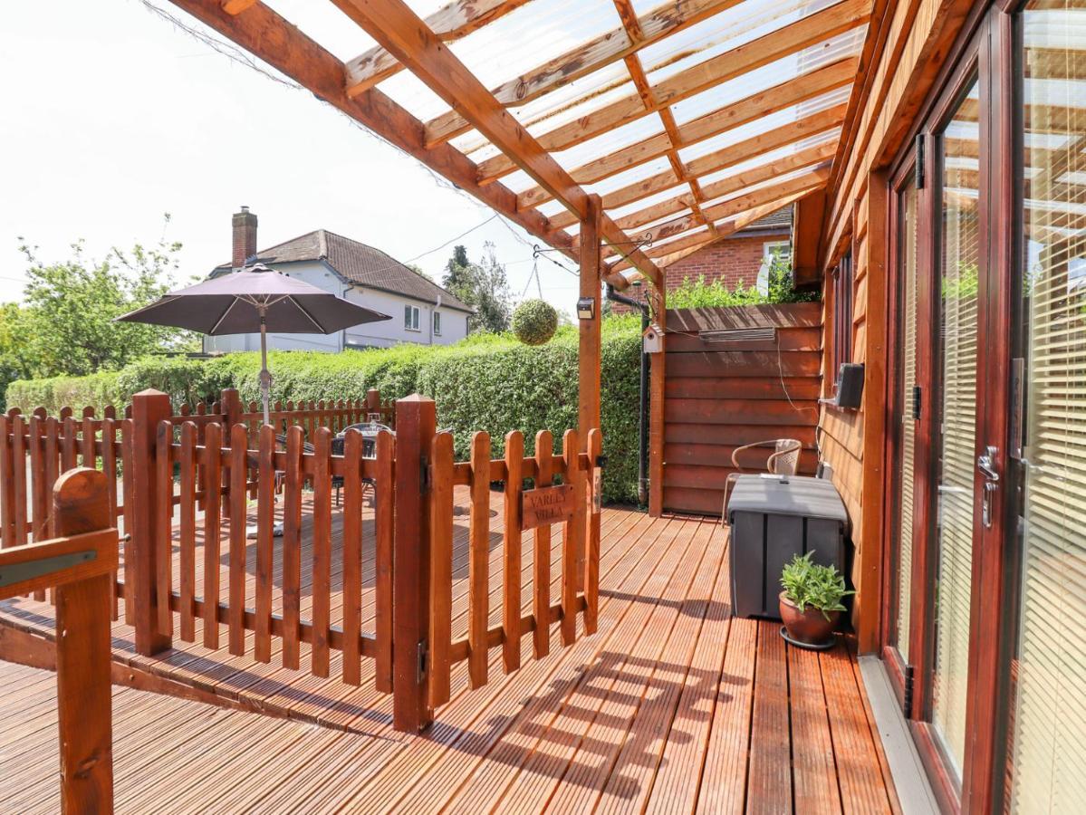 Varley Villa Newtown  Exterior foto